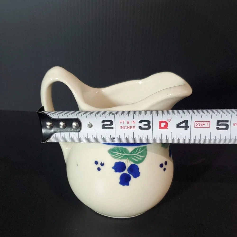 Vintage Hartstone Pottery USA  1980's BLUEBERRY PATTERN‎ CREAMER MINT Condition